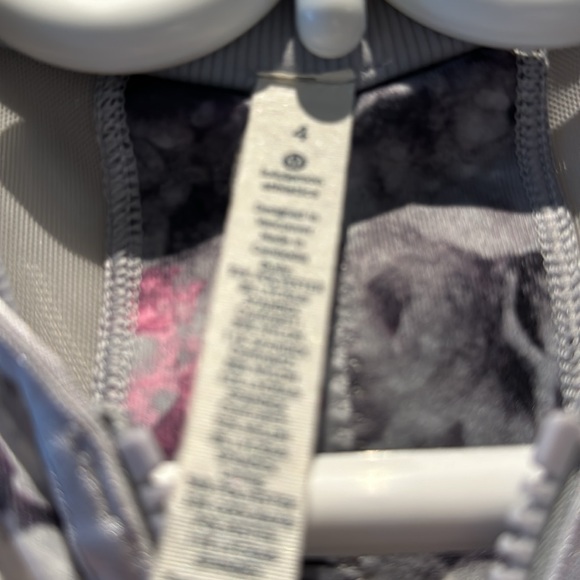 Lululemon Very Gently used Zip Up with Mesh back - Size 4 - Picture 2 of 5